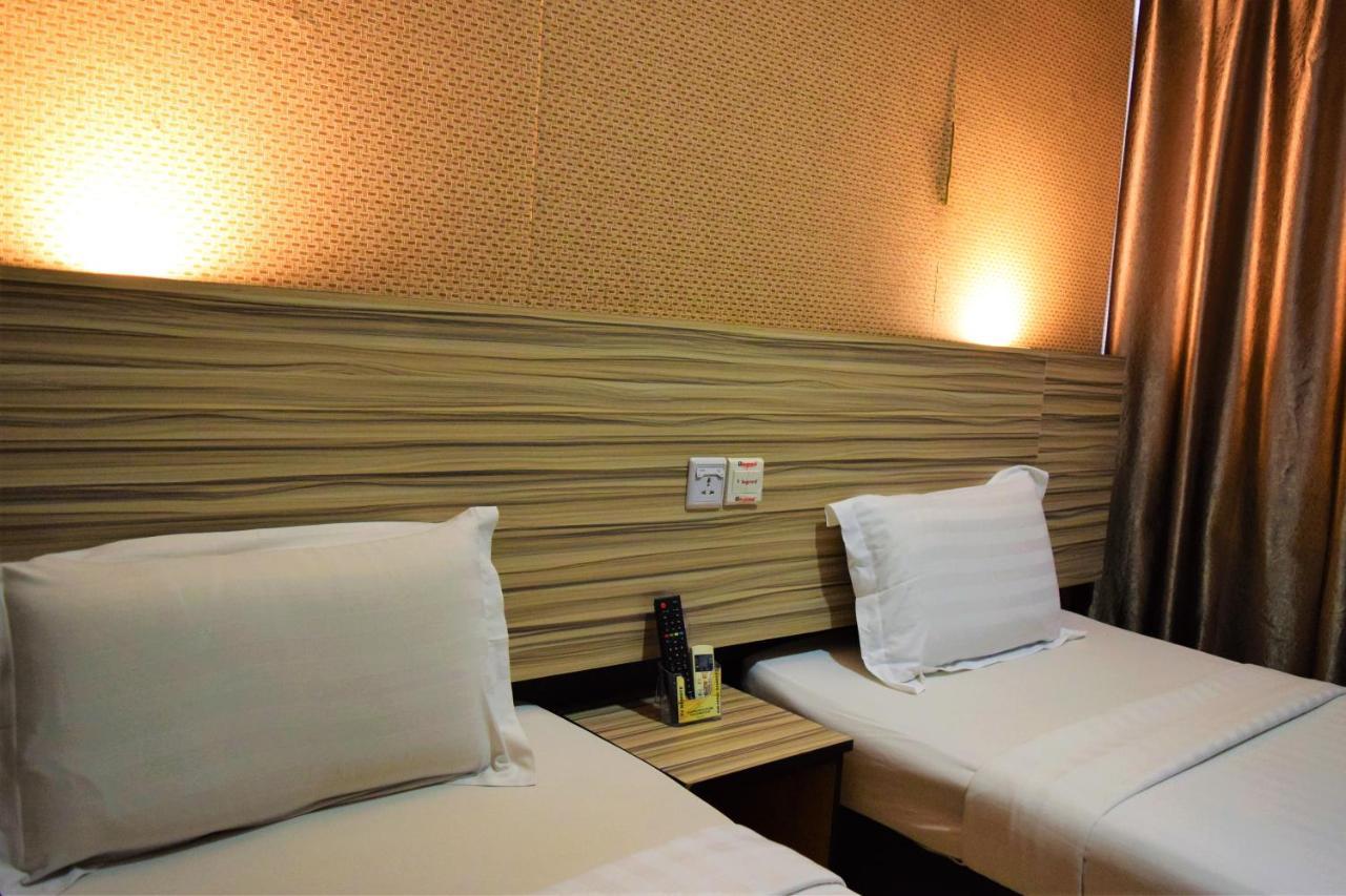Dj Citi Inn Hotel Kuala Terengganu Buitenkant foto