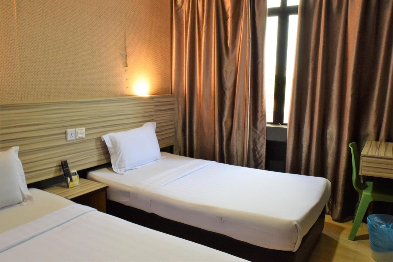 Dj Citi Inn Hotel Kuala Terengganu Buitenkant foto
